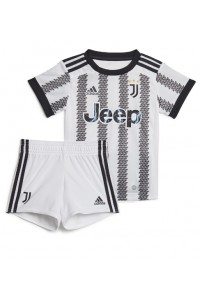 Juventus Babyklær Hjemme Fotballdrakt til barn 2022-23 Korte ermer (+ Korte bukser)